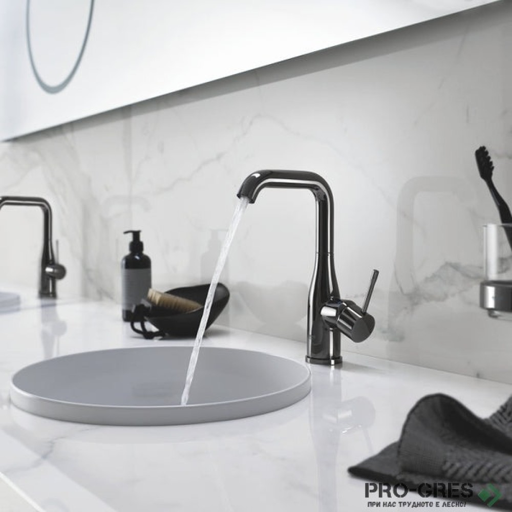 Смесител за мивка М-размер с витло ,Brushed Hard Graphite GROHE ESSENCE 24173AL1