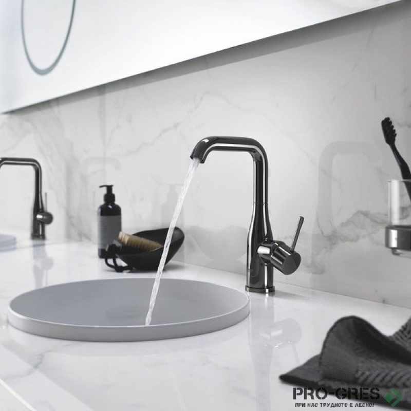 Смесител за мивка М-размер с витло ,Brushed Hard Graphite GROHE ESSENCE 24173AL1
