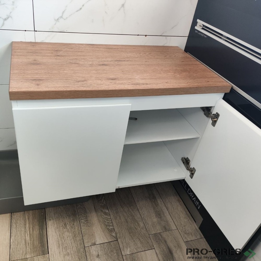 Долен шкаф ПВЦ с дървесен плот ,две врати и рафт,бял 80см Clean 80